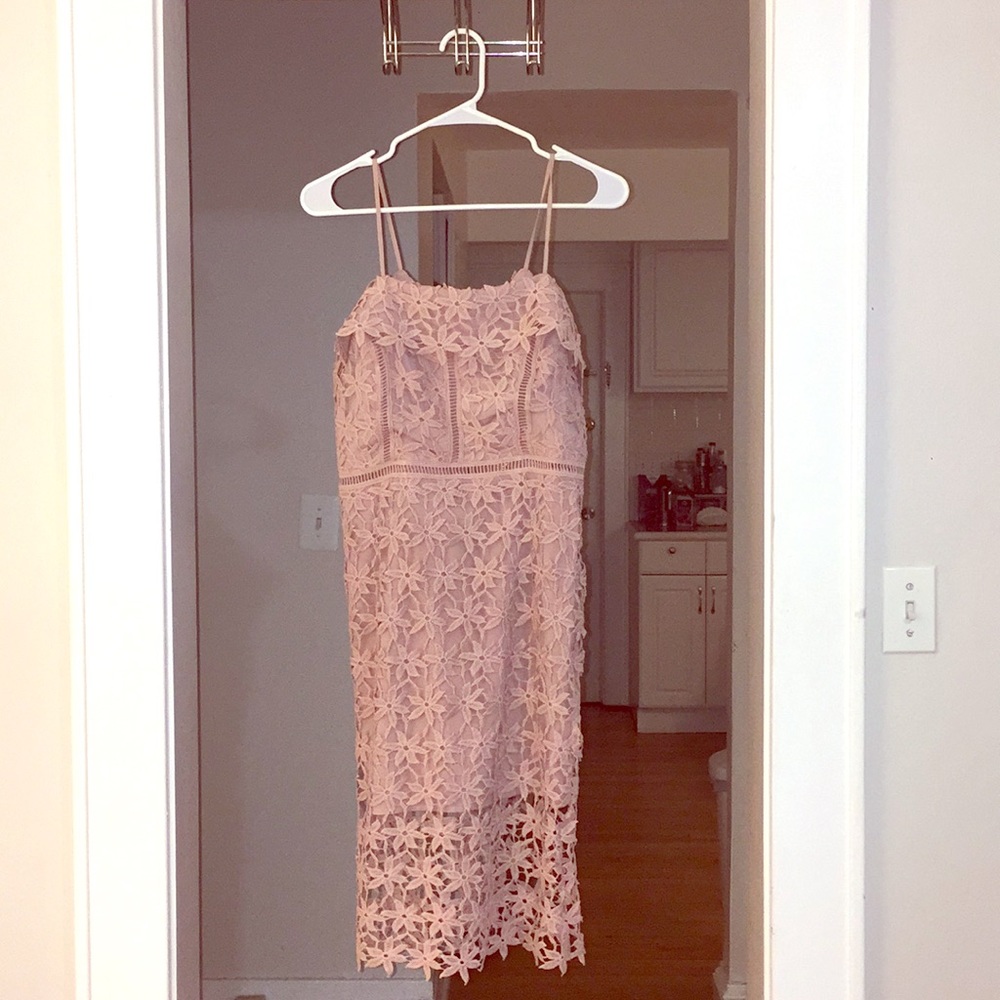 NEVER WORN- New Look soft pink dress- size 8